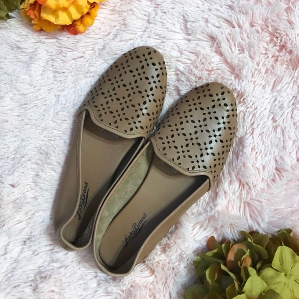 Lucky Brand Women’s Brown Flats EUC